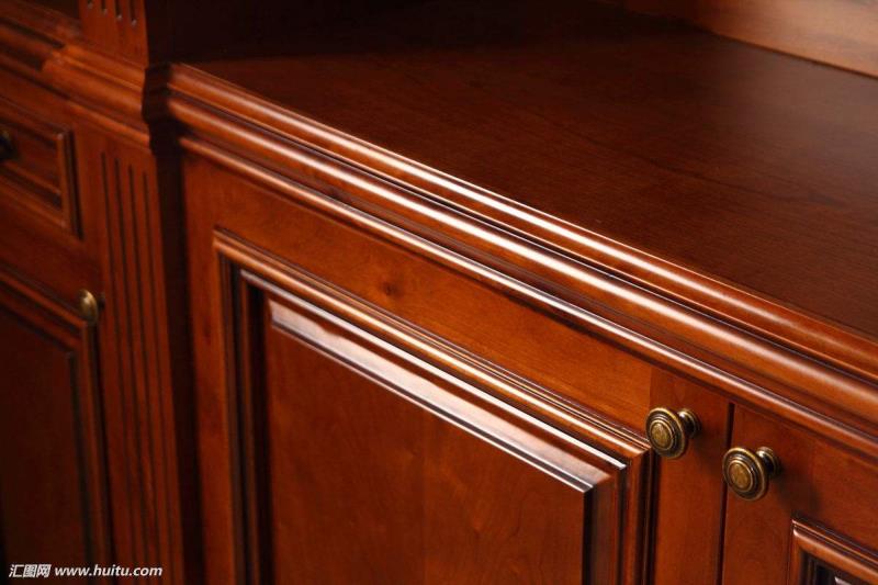 Hujingufluiture kaže 2018 doslej - nobena novica je Wood News